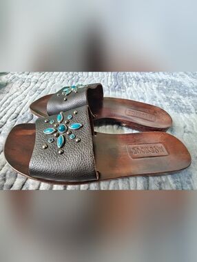 Mystique Boutique Sandals Womens 8  Aqua Beaded Brown Leather